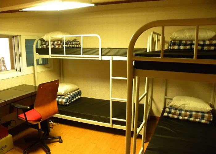 Guest house Kame House *